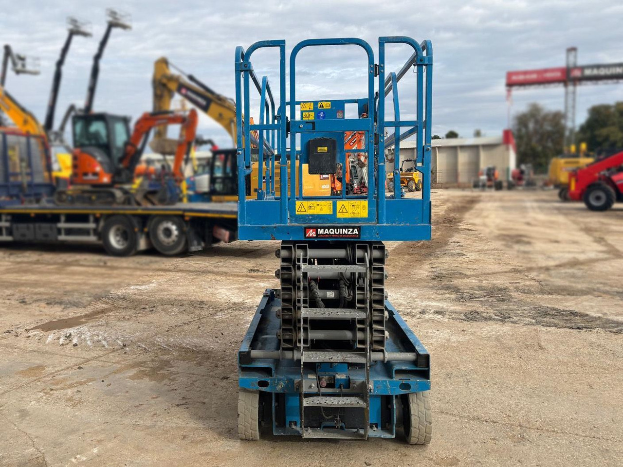 GENIE GS4047 - Scissor lifts: gambar 3 GENIE GS4047 - Scissor lifts: gambar 3