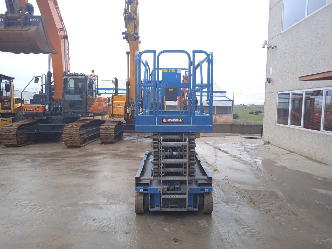 GENIE GS4047 - Scissor lifts: gambar 2 GENIE GS4047 - Scissor lifts: gambar 2