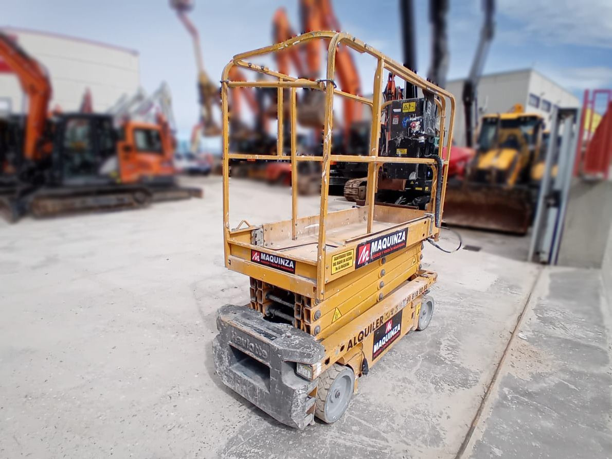 HAULOTTE OPTIMUM 8 - Scissor lifts: gambar 2 HAULOTTE OPTIMUM 8 - Scissor lifts: gambar 2