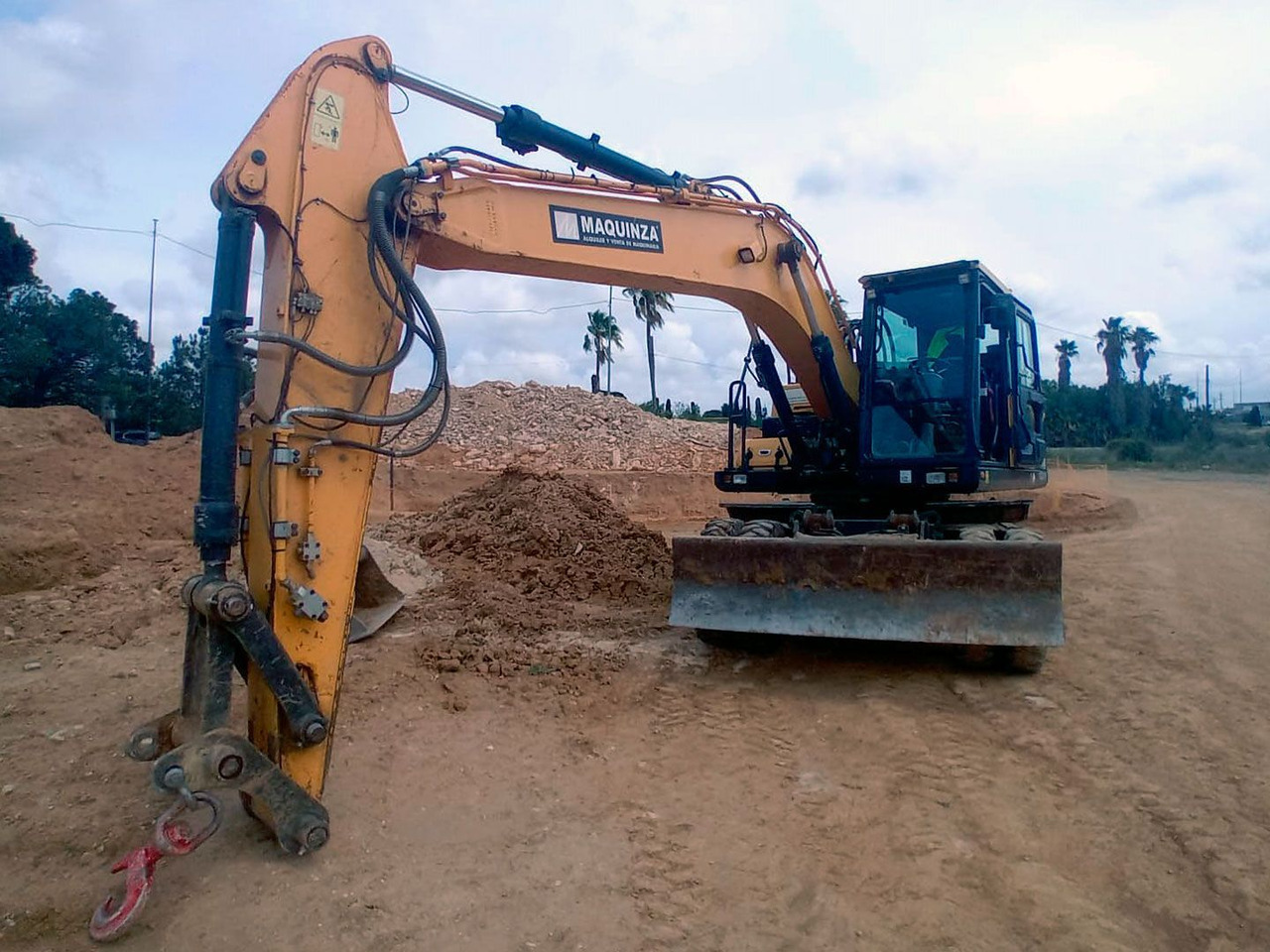 HYUNDAI HW180 - Ekskavator roda: gambar 1 HYUNDAI HW180 - Ekskavator roda: gambar 1
