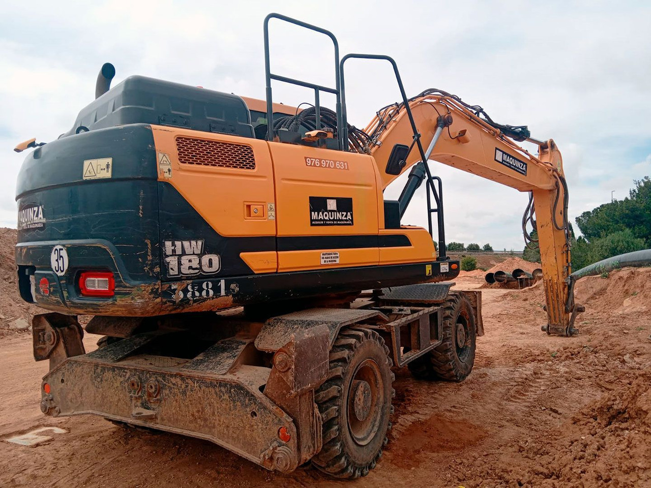 HYUNDAI HW180 - Ekskavator roda: gambar 4 HYUNDAI HW180 - Ekskavator roda: gambar 4
