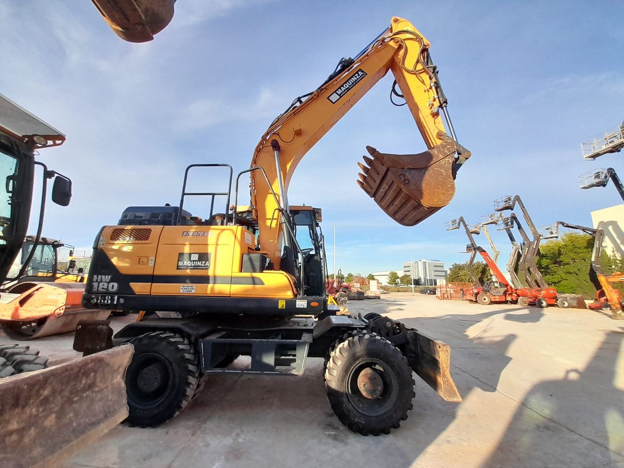 HYUNDAI HW180 - Ekskavator roda: gambar 3 HYUNDAI HW180 - Ekskavator roda: gambar 3