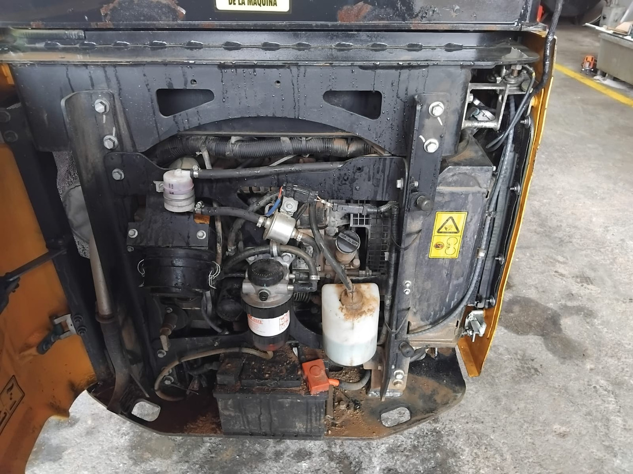 Leasing  JCB 15C JCB 15C: gambar 14