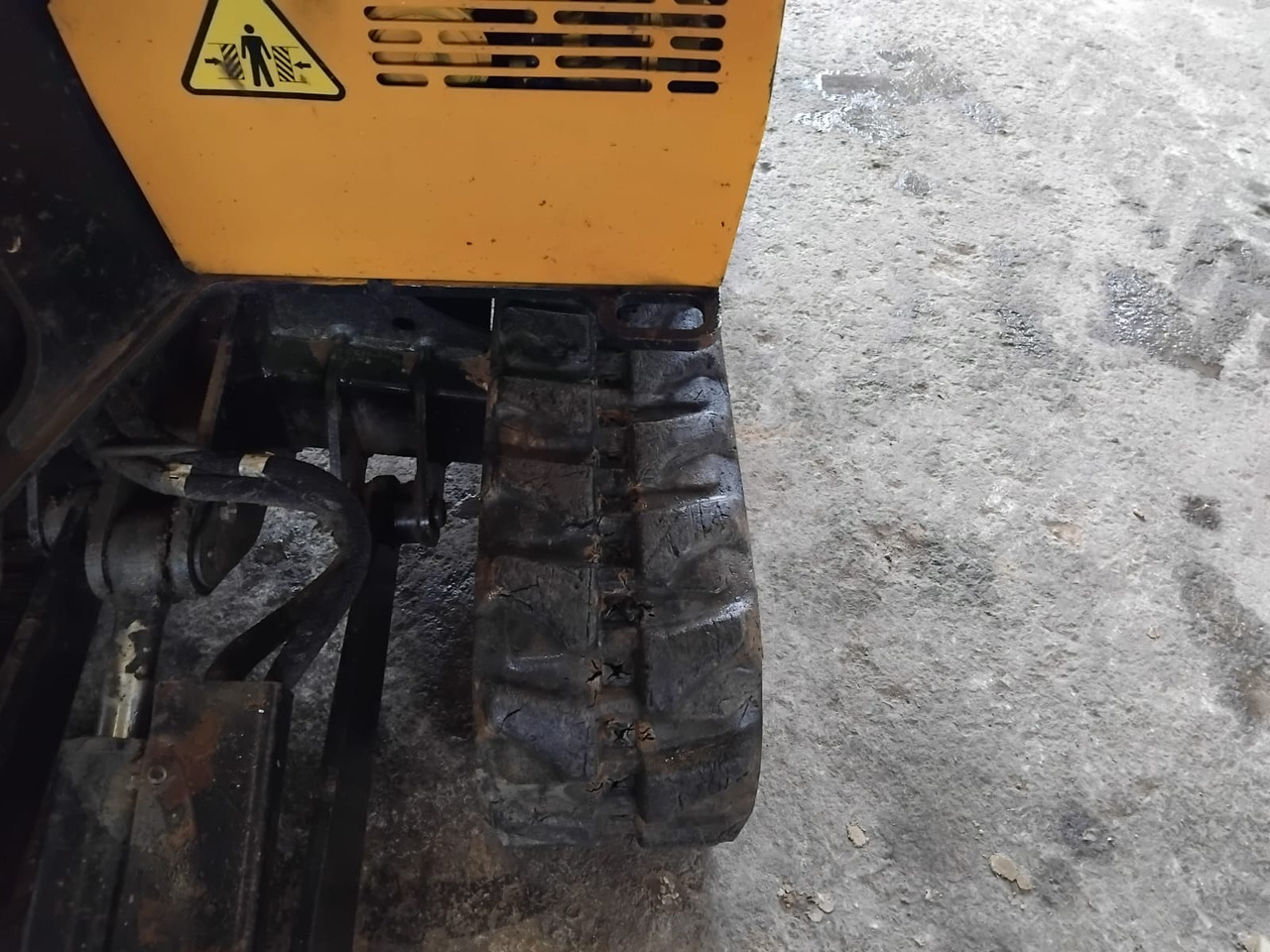 Leasing  JCB 15C JCB 15C: gambar 11
