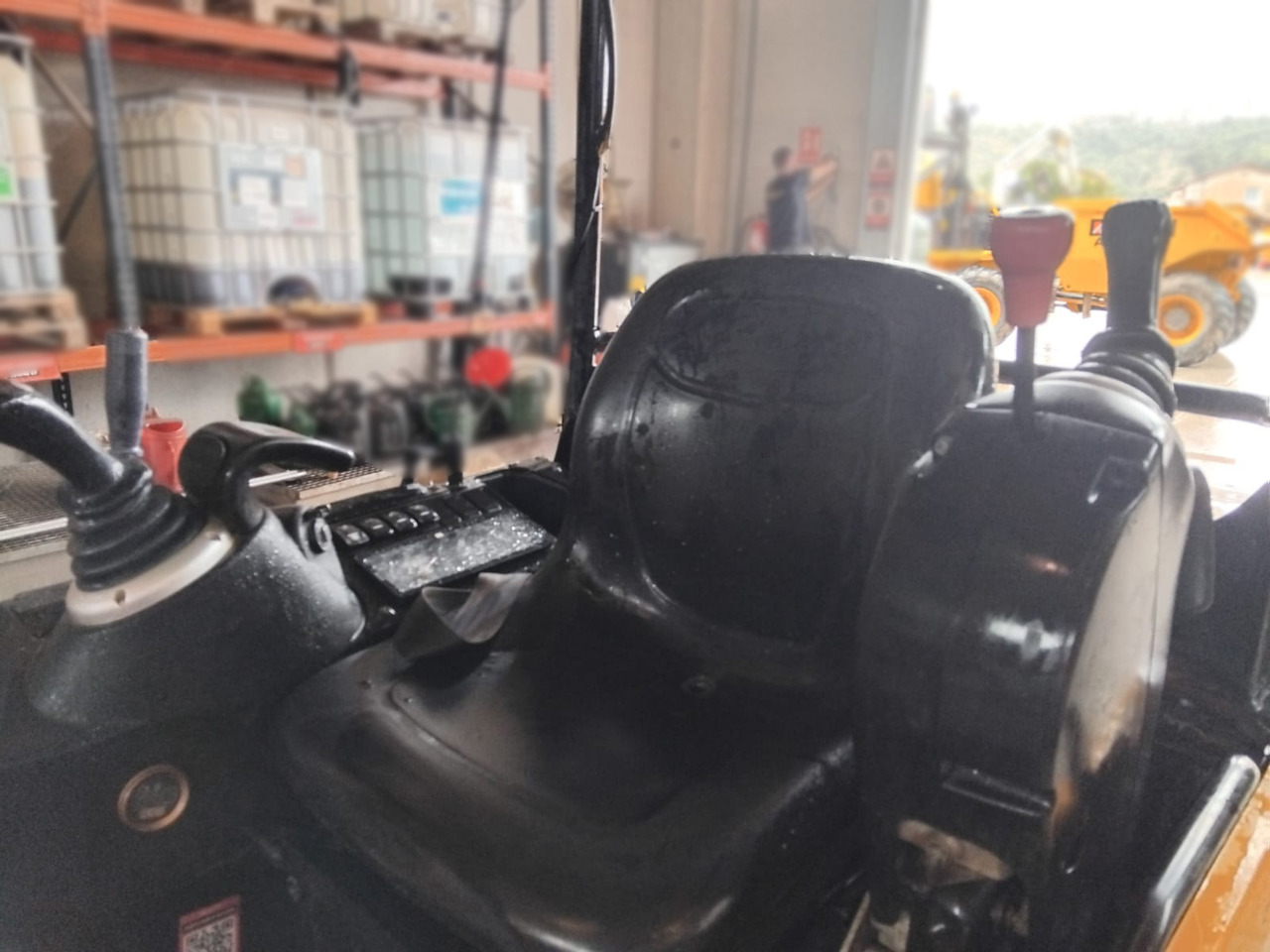 Leasing  JCB 15C JCB 15C: gambar 15