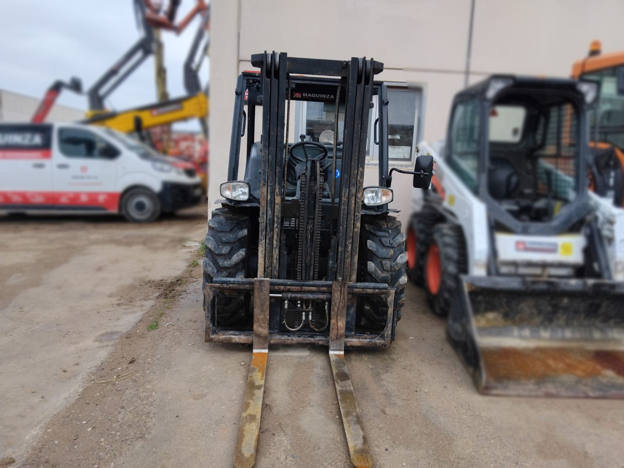 MANITOU MC18.4 D - Forklift diesel: gambar 2 MANITOU MC18.4 D - Forklift diesel: gambar 2