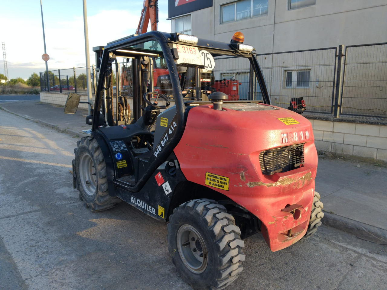 MANITOU MC18.4 D - Forklift diesel: gambar 4 MANITOU MC18.4 D - Forklift diesel: gambar 4