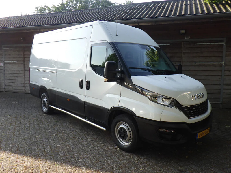 Iveco Daily 35S14 L3/ H2 Hi Matic Automaat / Trekhaak - Van panel: gambar 2 Iveco Daily 35S14 L3/ H2 Hi Matic Automaat / Trekhaak - Van panel: gambar 2