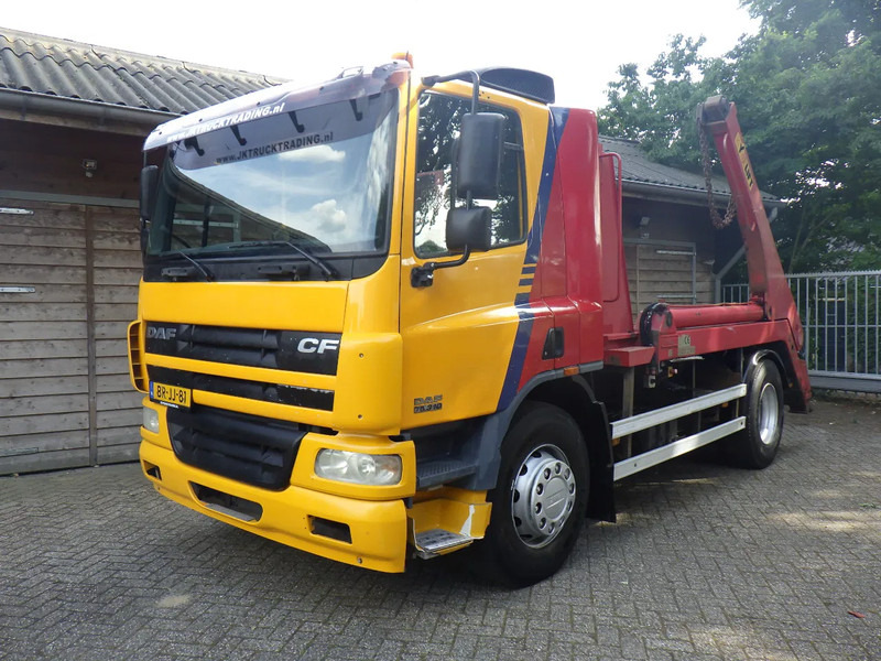 DAF CF 75.310 Hyva Portaalarmsysteem / Intarder - Truk: gambar 1 DAF CF 75.310 Hyva Portaalarmsysteem / Intarder - Truk: gambar 1