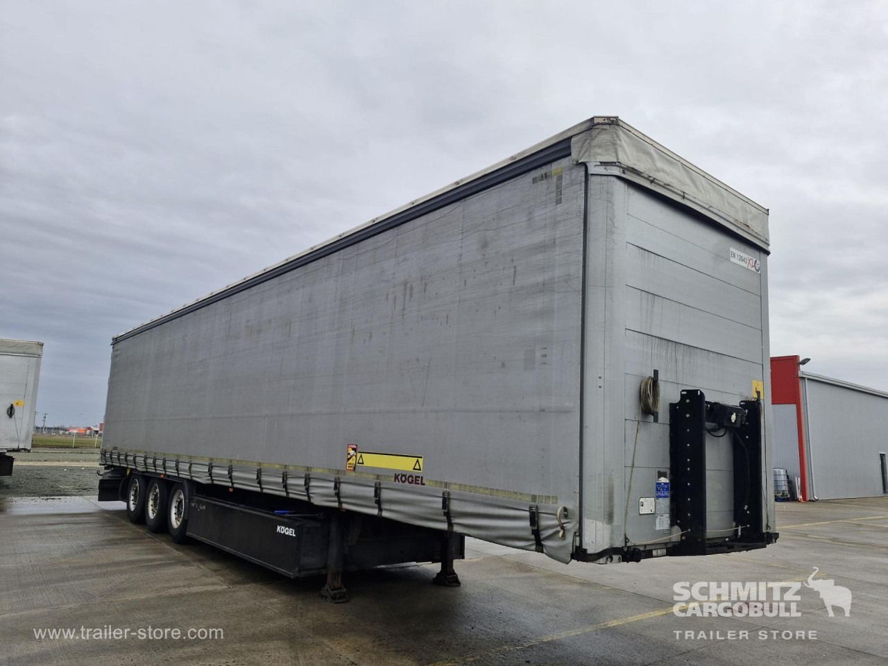 KOEGEL Curtainsider Standard - Semi-trailer dengan terpal samping: gambar 1 KOEGEL Curtainsider Standard - Semi-trailer dengan terpal samping: gambar 1