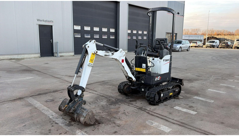 Bobcat E10 Z (BE MACHINE / 438H / MIN WIDTH 0.73M / TOP CONDITION) - Ekskavator mini: gambar 2 Bobcat E10 Z (BE MACHINE / 438H / MIN WIDTH 0.73M / TOP CONDITION) - Ekskavator mini: gambar 2