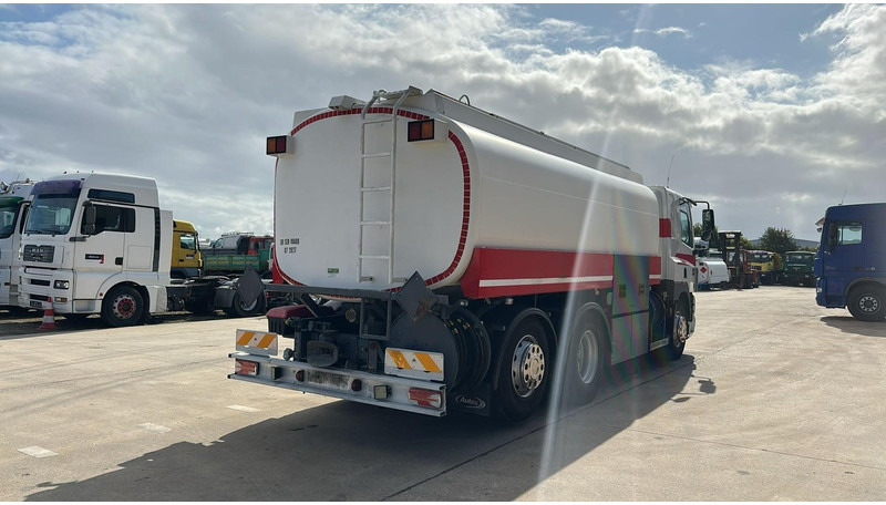 DAF CF 85.430 (20270 LITERS / EURO 3 / TOP CONDITION !!! / PARFAIT ETAT / 6X2 / BOITE MANUELLE) - Truk tangki: gambar 5 DAF CF 85.430 (20270 LITERS / EURO 3 / TOP CONDITION !!! / PARFAIT ETAT / 6X2 / BOITE MANUELLE) - Truk tangki: gambar 5
