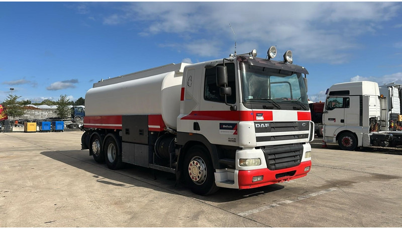DAF CF 85.430 (20270 LITERS / EURO 3 / TOP CONDITION !!! / PARFAIT ETAT / 6X2 / BOITE MANUELLE) - Truk tangki: gambar 3 DAF CF 85.430 (20270 LITERS / EURO 3 / TOP CONDITION !!! / PARFAIT ETAT / 6X2 / BOITE MANUELLE) - Truk tangki: gambar 3