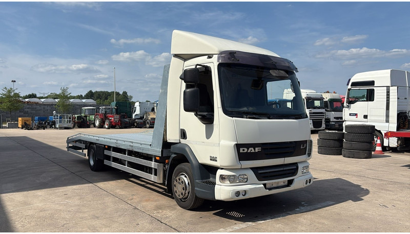 DAF LF 45.210 (EURO 5 / HOLLAND TRUCK / NEW CONSTRUCTION / EURO 5 / PERFECT CONDITION) - Truk pengangkut mobil: gambar 3 DAF LF 45.210 (EURO 5 / HOLLAND TRUCK / NEW CONSTRUCTION / EURO 5 / PERFECT CONDITION) - Truk pengangkut mobil: gambar 3