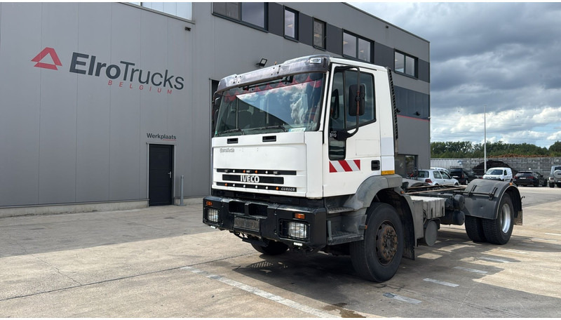Iveco Eurotech 190 E 31 (BOITE MANUELLE / CURSOR 8 / MANUAL GEARBOX / STEEL SUSP. / LAMES) - Truk sasis: gambar 1 Iveco Eurotech 190 E 31 (BOITE MANUELLE / CURSOR 8 / MANUAL GEARBOX / STEEL SUSP. / LAMES) - Truk sasis: gambar 1