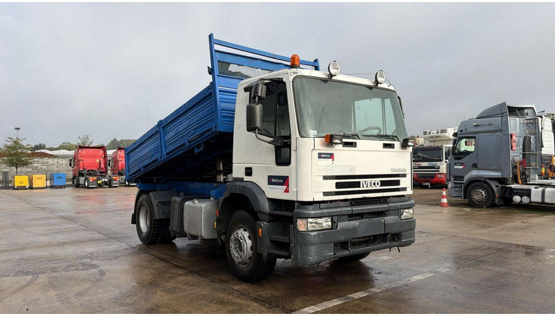 Iveco Eurotech 190 E 34 (POMPE MANUELLE / BOITE MANUELLE / MANUAL PUMP / FULL STEEL SUSP. / LAMES) - Truk jungkit: gambar 2 Iveco Eurotech 190 E 34 (POMPE MANUELLE / BOITE MANUELLE / MANUAL PUMP / FULL STEEL SUSP. / LAMES) - Truk jungkit: gambar 2