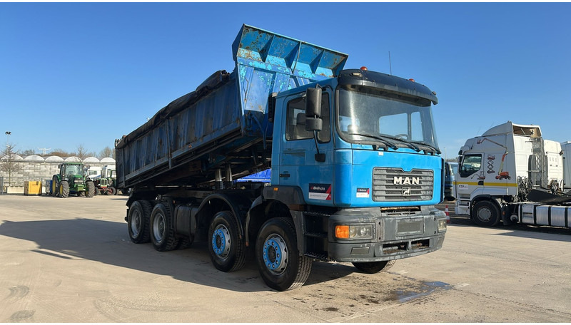 MAN 35.364 (STEEL SUSP. / 6 CYLINDER / BIG AXLE / EURO 2 / MEILLER TIPPER) - Truk jungkit: gambar 2 MAN 35.364 (STEEL SUSP. / 6 CYLINDER / BIG AXLE / EURO 2 / MEILLER TIPPER) - Truk jungkit: gambar 2