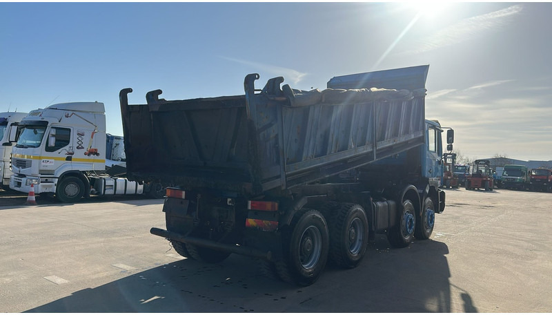 MAN 35.364 (STEEL SUSP. / 6 CYLINDER / BIG AXLE / EURO 2 / MEILLER TIPPER) - Truk jungkit: gambar 5 MAN 35.364 (STEEL SUSP. / 6 CYLINDER / BIG AXLE / EURO 2 / MEILLER TIPPER) - Truk jungkit: gambar 5