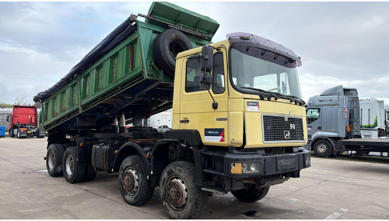MAN 35.402 (8X8 / BIG AXLES / GRAND PONT / LAMES / STEEL SUSP. / 6 CYLINDER) - Truk jungkit: gambar 3 MAN 35.402 (8X8 / BIG AXLES / GRAND PONT / LAMES / STEEL SUSP. / 6 CYLINDER) - Truk jungkit: gambar 3