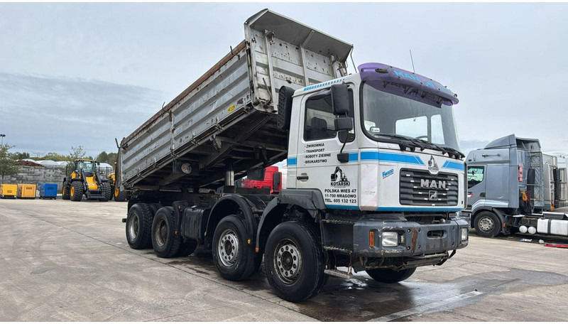 MAN 41.414 (6 CYLINDER / STEEL SUSP. / LAMES / BIG AXLE / GRAND PONT) - Truk jungkit: gambar 3 MAN 41.414 (6 CYLINDER / STEEL SUSP. / LAMES / BIG AXLE / GRAND PONT) - Truk jungkit: gambar 3