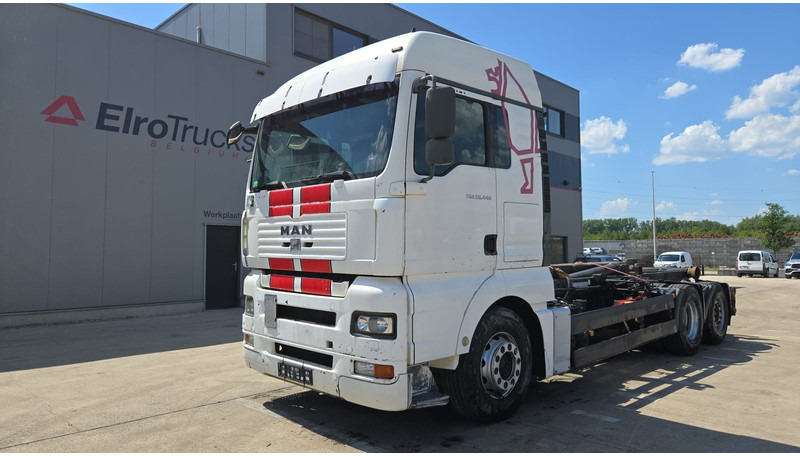 MAN TGA 26.440 (MANUAL GEARBOX / FRONT STEEL / 6X2 / BOITE MANUELLE / DEVANT LAMES) - Truk sasis: gambar 1 MAN TGA 26.440 (MANUAL GEARBOX / FRONT STEEL / 6X2 / BOITE MANUELLE / DEVANT LAMES) - Truk sasis: gambar 1