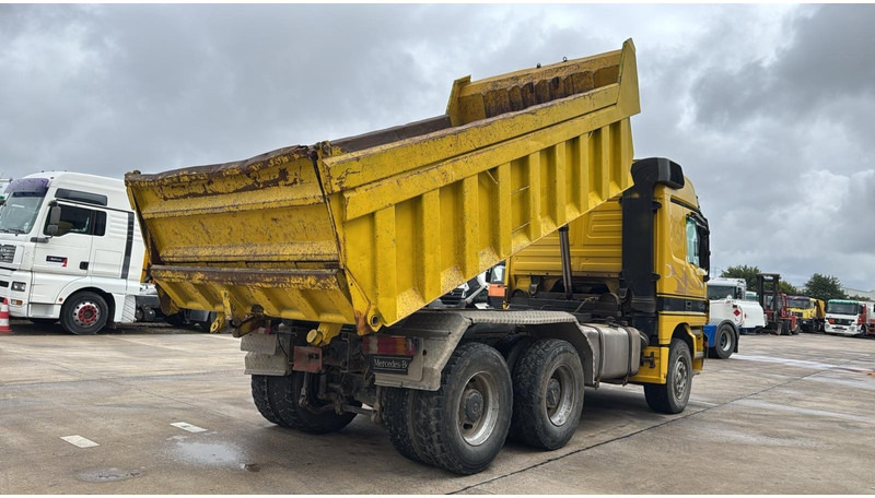 Mercedes-Benz ACTROS 2640 (EPS / LAMES / GRAND PONT / 6X4 / 3 PEDALES) - Truk jungkit: gambar 4 Mercedes-Benz ACTROS 2640 (EPS / LAMES / GRAND PONT / 6X4 / 3 PEDALES) - Truk jungkit: gambar 4