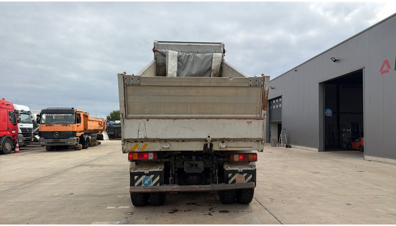 Mercedes-Benz Actros 3246 (EPS / LAMES / GRAND PONT / V6 / MP2 / 3 PEDALES) - Truk jungkit: gambar 5 Mercedes-Benz Actros 3246 (EPS / LAMES / GRAND PONT / V6 / MP2 / 3 PEDALES) - Truk jungkit: gambar 5
