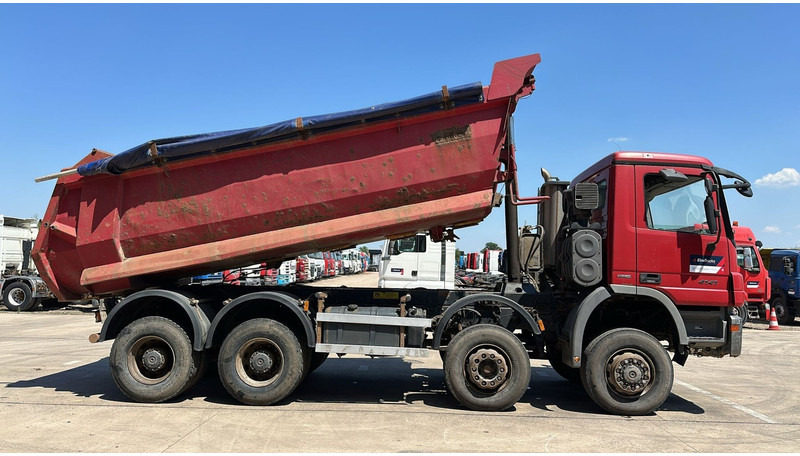Mercedes-Benz Actros 4141 (8X6 / LAMES / STEEL / BIG AXLE / GRAND PONT / TAMBOURS / MANUAL GETRIEBE / MANUAL GEARBOX) - Truk jungkit: gambar 5 Mercedes-Benz Actros 4141 (8X6 / LAMES / STEEL / BIG AXLE / GRAND PONT / TAMBOURS / MANUAL GETRIEBE / MANUAL GEARBOX) - Truk jungkit: gambar 5