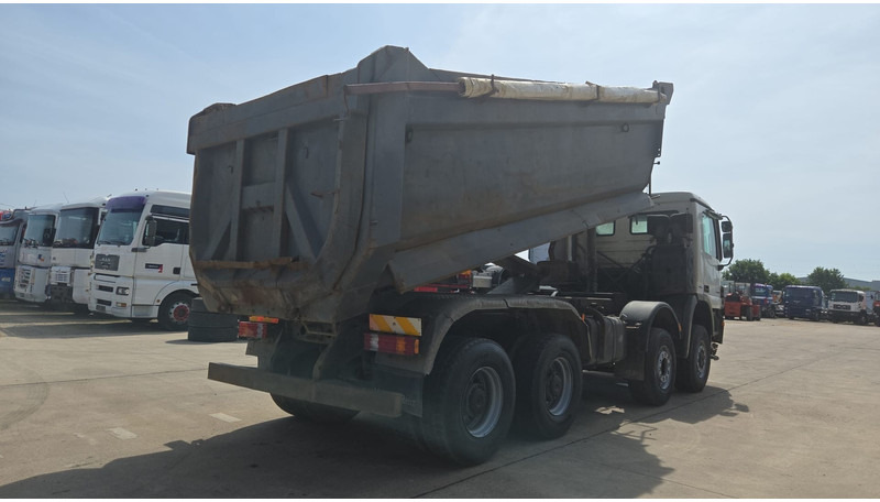 Mercedes-Benz Actros 4141 (EPS / 8X6 / GRAND PONT / BIG AXLE / LAMES / STEEL / V6) - Truk jungkit: gambar 5 Mercedes-Benz Actros 4141 (EPS / 8X6 / GRAND PONT / BIG AXLE / LAMES / STEEL / V6) - Truk jungkit: gambar 5