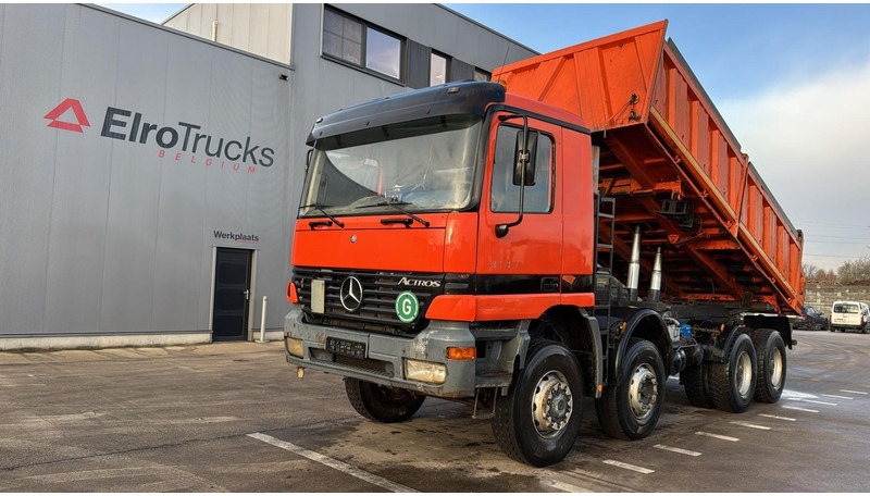 Mercedes-Benz Actros 4143 (EPS / 8X6 / LAMES / GRAND PONT / STEEL SUSP. / BIG AXLE / V6) - Truk jungkit: gambar 1 Mercedes-Benz Actros 4143 (EPS / 8X6 / LAMES / GRAND PONT / STEEL SUSP. / BIG AXLE / V6) - Truk jungkit: gambar 1