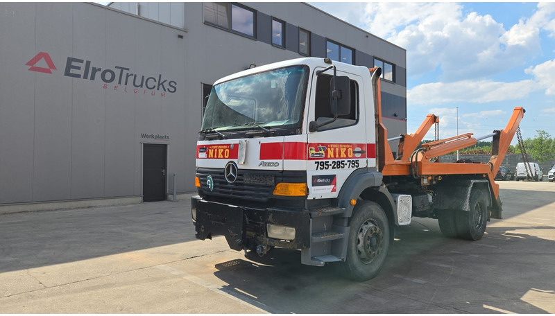 Mercedes-Benz Atego 1823 (BIG AXLE / STEEL SUSP. / LAMES / BOITE MANUELLE / MANUAL GETRIEBE) - Pengangkut kontainer/ Container truck: gambar 1 Mercedes-Benz Atego 1823 (BIG AXLE / STEEL SUSP. / LAMES / BOITE MANUELLE / MANUAL GETRIEBE) - Pengangkut kontainer/ Container truck: gambar 1