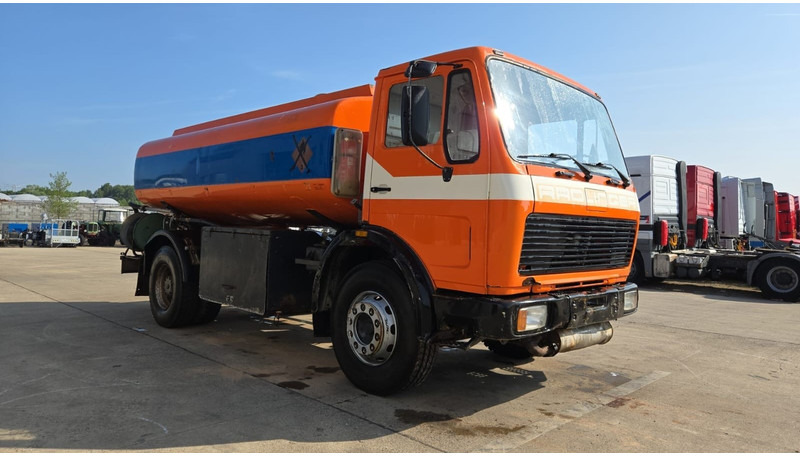 Mercedes-Benz SK 1619 (12.400L / GERMAN TRUCK / CAMION ALLEMAGNE / LAMES / GRAND PONT / V6) - Truk tangki: gambar 3 Mercedes-Benz SK 1619 (12.400L / GERMAN TRUCK / CAMION ALLEMAGNE / LAMES / GRAND PONT / V6) - Truk tangki: gambar 3