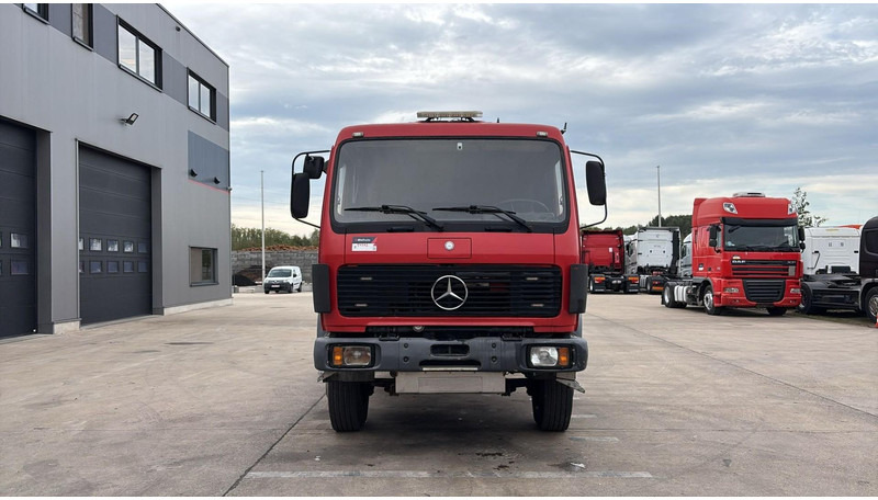 Mercedes-Benz SK 2233 (GRAND PONT / V8 AVEC 2X TURBO / BIG AXLE) - Truk sasis: gambar 2 Mercedes-Benz SK 2233 (GRAND PONT / V8 AVEC 2X TURBO / BIG AXLE) - Truk sasis: gambar 2
