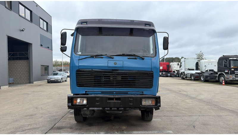 Mercedes-Benz SK 2626 (6X4 / GRAND PONT / LAMES / 14000 LITERS) - Truk vakum: gambar 2 Mercedes-Benz SK 2626 (6X4 / GRAND PONT / LAMES / 14000 LITERS) - Truk vakum: gambar 2