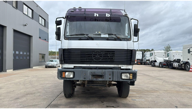 Mercedes-Benz SK 2638 (LAMES / GRAND PONT / V8 AVEC 2X TURBO / BIG AXLE / STEEL SUSP.) - Truk flatbed: gambar 4 Mercedes-Benz SK 2638 (LAMES / GRAND PONT / V8 AVEC 2X TURBO / BIG AXLE / STEEL SUSP.) - Truk flatbed: gambar 4