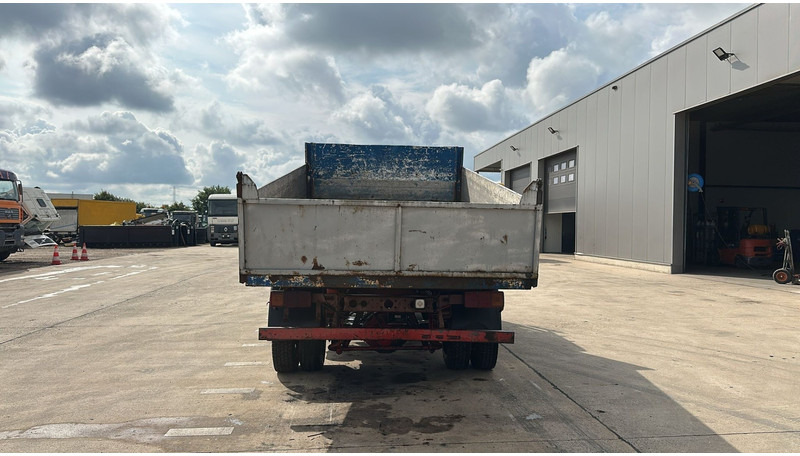 Mercedes-Benz SK 809 (POMPE MANUELLE / MANUAL PUMP / HELPER / AUXILAIRY / SPER / STEEL SUSP.) - Truk jungkit: gambar 4 Mercedes-Benz SK 809 (POMPE MANUELLE / MANUAL PUMP / HELPER / AUXILAIRY / SPER / STEEL SUSP.) - Truk jungkit: gambar 4