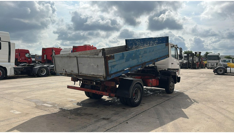 Mercedes-Benz SK 809 (POMPE MANUELLE / MANUAL PUMP / HELPER / AUXILAIRY / SPER / STEEL SUSP.) - Truk jungkit: gambar 4 Mercedes-Benz SK 809 (POMPE MANUELLE / MANUAL PUMP / HELPER / AUXILAIRY / SPER / STEEL SUSP.) - Truk jungkit: gambar 4