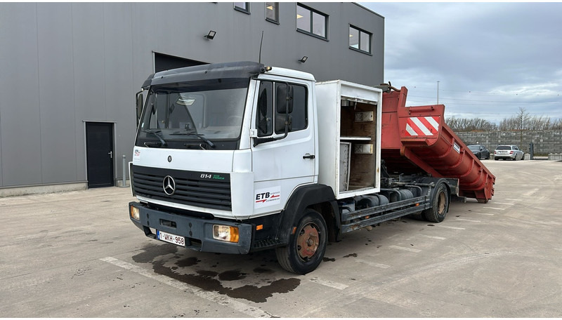 Mercedes-Benz SK 814 (BELGIAN TRUCK / HOOK / PERFECT CONDITION !!! / WITH CONTAINER / 363000 KM !!!! ) - Hook lift: gambar 1 Mercedes-Benz SK 814 (BELGIAN TRUCK / HOOK / PERFECT CONDITION !!! / WITH CONTAINER / 363000 KM !!!! ) - Hook lift: gambar 1