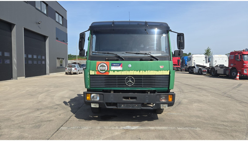 Mercedes-Benz SK 814 (MANUAL PUMP / STEEL SUSP. / POMPE MANUELLE / LAMES / 6 CYLINDER) - Truk pengangkut mobil: gambar 2 Mercedes-Benz SK 814 (MANUAL PUMP / STEEL SUSP. / POMPE MANUELLE / LAMES / 6 CYLINDER) - Truk pengangkut mobil: gambar 2