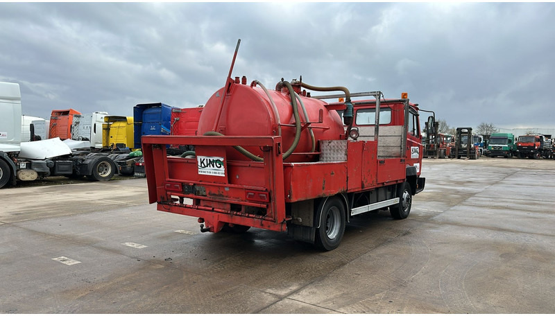 Mercedes-Benz SK 814 (VIDANGEUR / VACUUM / AUXILAIRY / SPER / STEEL SUSP. / LAMES) - Truk vakum: gambar 5 Mercedes-Benz SK 814 (VIDANGEUR / VACUUM / AUXILAIRY / SPER / STEEL SUSP. / LAMES) - Truk vakum: gambar 5