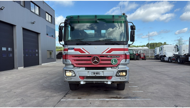 Mercedes-Benz actros 3241 (8X4 / LAMES / GRAND PONT / GRAND BENNE / 3 PONTS / TRES BONNE ETAT) - Truk jungkit: gambar 2 Mercedes-Benz actros 3241 (8X4 / LAMES / GRAND PONT / GRAND BENNE / 3 PONTS / TRES BONNE ETAT) - Truk jungkit: gambar 2