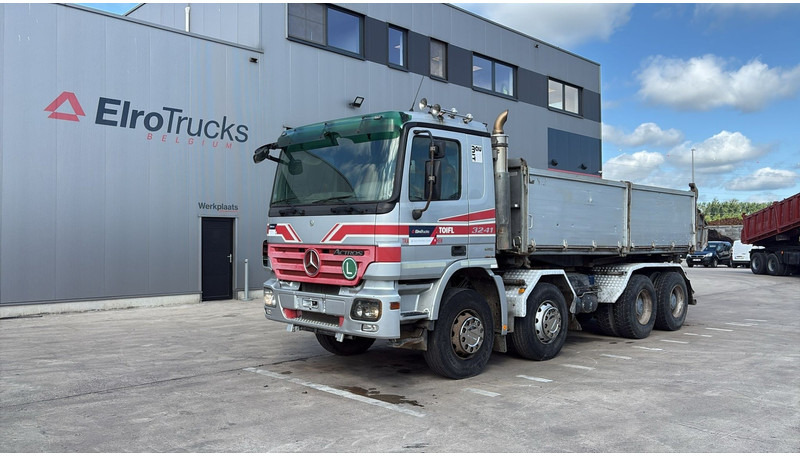 Mercedes-Benz actros 3241 (8X4 / LAMES / GRAND PONT / GRAND BENNE / 3 PONTS / TRES BONNE ETAT) - Truk jungkit: gambar 1 Mercedes-Benz actros 3241 (8X4 / LAMES / GRAND PONT / GRAND BENNE / 3 PONTS / TRES BONNE ETAT) - Truk jungkit: gambar 1