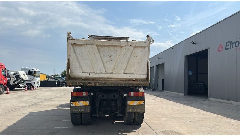Truk jungkit Mercedes-Benz actros 4140 (8X8 / BOITE MANUELLE / MANUAL GEARBOX / LAMES / GRAND PONT / BIG AXLE): gambar 7