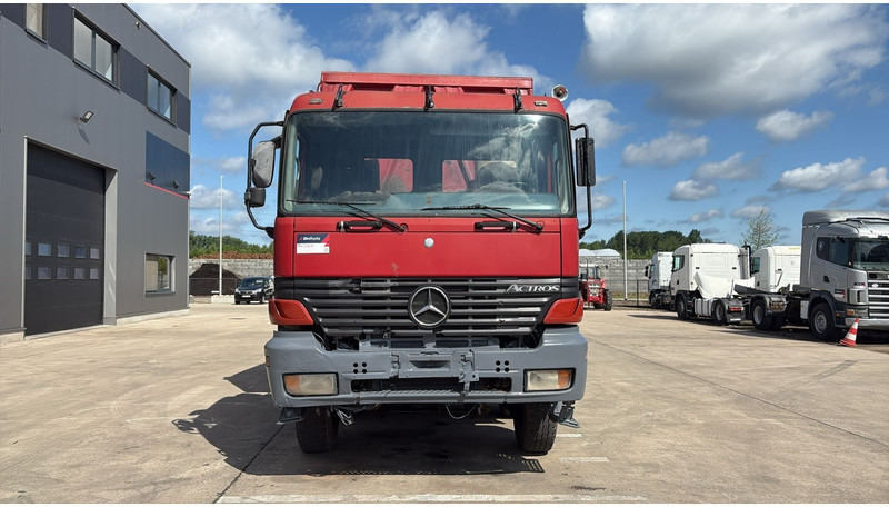 Mercedes-Benz actros 4140 (EPS / 8X6 / LAMES / GRAND PONT / GRAND BENNE / 3 PONTS / TRES BONNE ETAT) - Truk jungkit: gambar 2 Mercedes-Benz actros 4140 (EPS / 8X6 / LAMES / GRAND PONT / GRAND BENNE / 3 PONTS / TRES BONNE ETAT) - Truk jungkit: gambar 2