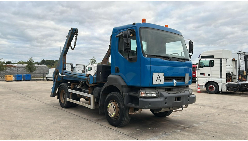Renault KERAX (GRAND PONT / LAMES / PROPRE / BOITE MANUELLE / STEEL SUSP.) - Truk skip loader: gambar 3 Renault KERAX (GRAND PONT / LAMES / PROPRE / BOITE MANUELLE / STEEL SUSP.) - Truk skip loader: gambar 3