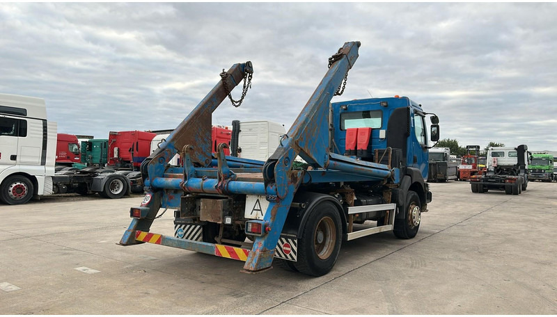 Renault KERAX (GRAND PONT / LAMES / PROPRE / BOITE MANUELLE / STEEL SUSP.) - Truk skip loader: gambar 5 Renault KERAX (GRAND PONT / LAMES / PROPRE / BOITE MANUELLE / STEEL SUSP.) - Truk skip loader: gambar 5