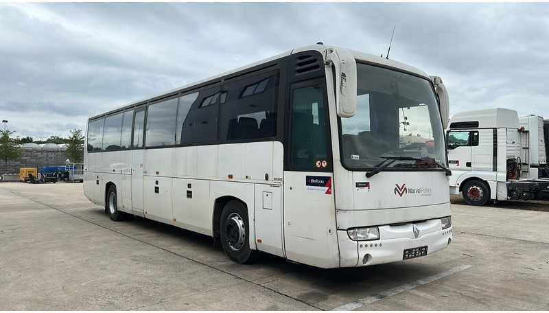Renault SFR1 (POMPE MANUELLE / MANUAL PUMP / 51 PLACES / AIRCO / BOITE MANUELLE) - Bus pariwisata: gambar 2 Renault SFR1 (POMPE MANUELLE / MANUAL PUMP / 51 PLACES / AIRCO / BOITE MANUELLE) - Bus pariwisata: gambar 2