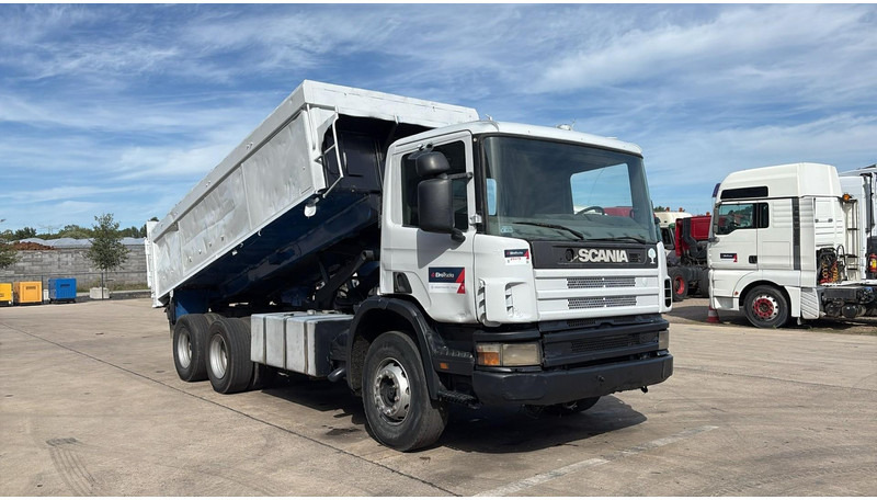 Scania 94 - 260 (BOITE MANUELLE / LAMES / STEEL SUSP. / 6X4 / MANUAL GEARBOX) - Truk jungkit: gambar 5 Scania 94 - 260 (BOITE MANUELLE / LAMES / STEEL SUSP. / 6X4 / MANUAL GEARBOX) - Truk jungkit: gambar 5