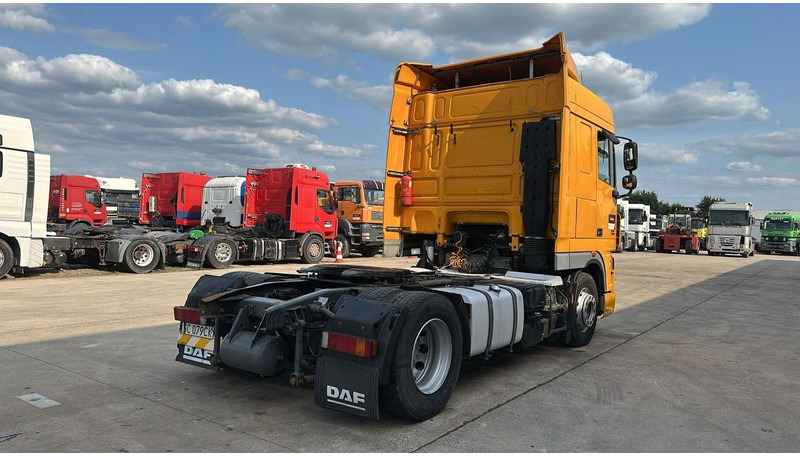 DAF 105 XF 460 (TRES PROPRE / BONNE ETAT / GOOD CONDITION) - Tractor head: gambar 4 DAF 105 XF 460 (TRES PROPRE / BONNE ETAT / GOOD CONDITION) - Tractor head: gambar 4