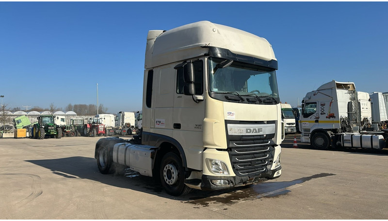 DAF 106 XF 460 (BOITE MANUELLE / MANUAL GEARBOX / 834.000 KM / EURO 6) - Tractor head: gambar 3 DAF 106 XF 460 (BOITE MANUELLE / MANUAL GEARBOX / 834.000 KM / EURO 6) - Tractor head: gambar 3